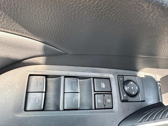 Toyota Rav4 Xle Awd Suv - Thumbnail 6