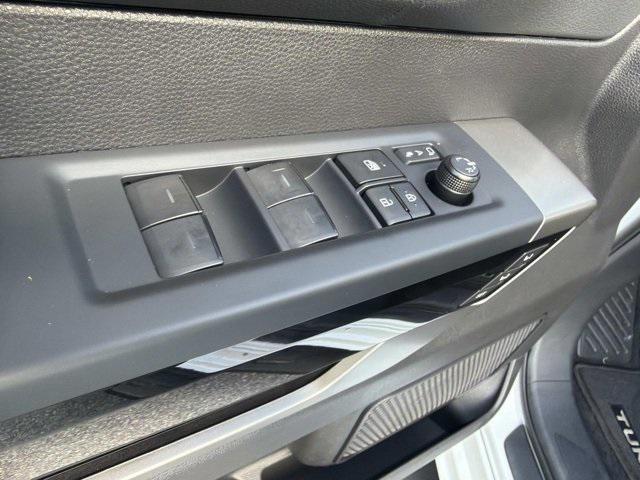 Toyota Tundra Hv 4X4 Limited Crewmax 5.5 - Thumbnail 8