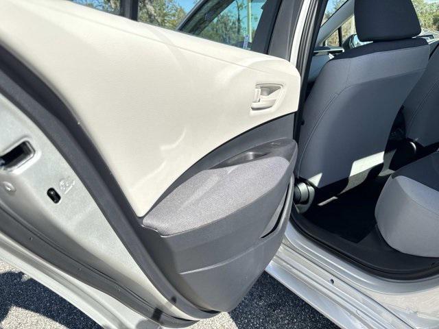 Toyota Corolla Le - Thumbnail 12