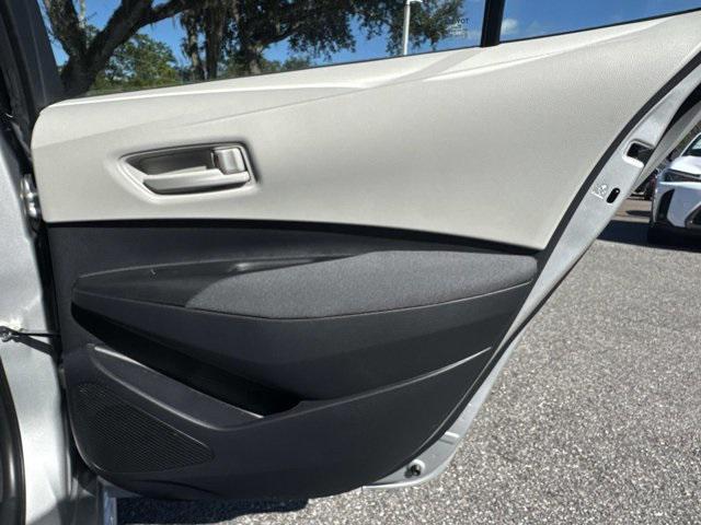 Toyota Corolla Le - Thumbnail 18