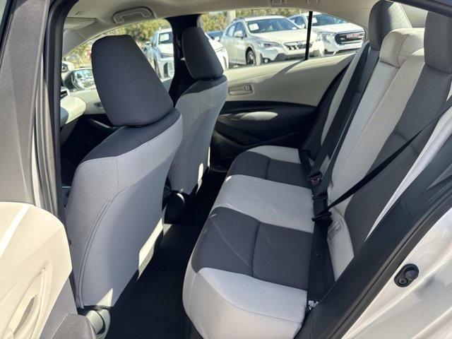 Toyota Corolla Le - Thumbnail 13