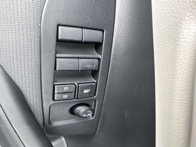 Toyota Corolla Hybrid Le Sedan - Thumbnail 8