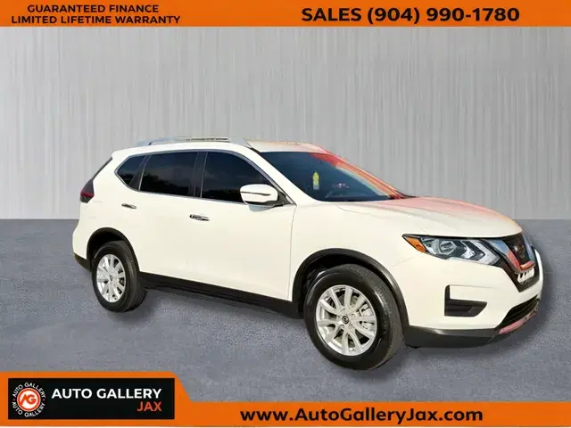 Nissan Rogue Sv - Thumbnail 2
