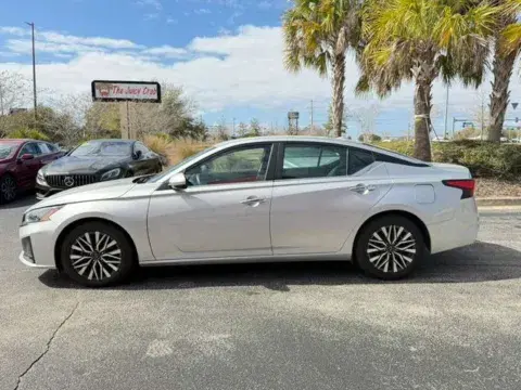 Nissan Altima 2.5 Sv - Thumbnail 6