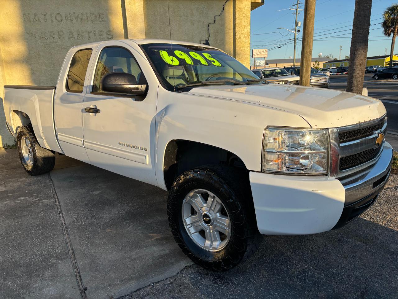 Chevrolet Silverado 15002Wd Ext Cab 143.5" Lt - Thumbnail 3