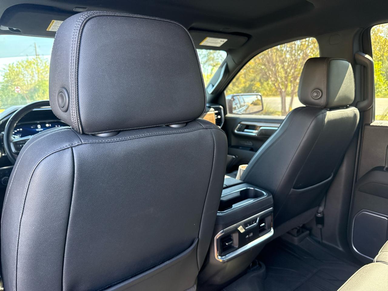 Chevrolet Silverado 15004Wd Crew Cab 147" High Country - Thumbnail 15