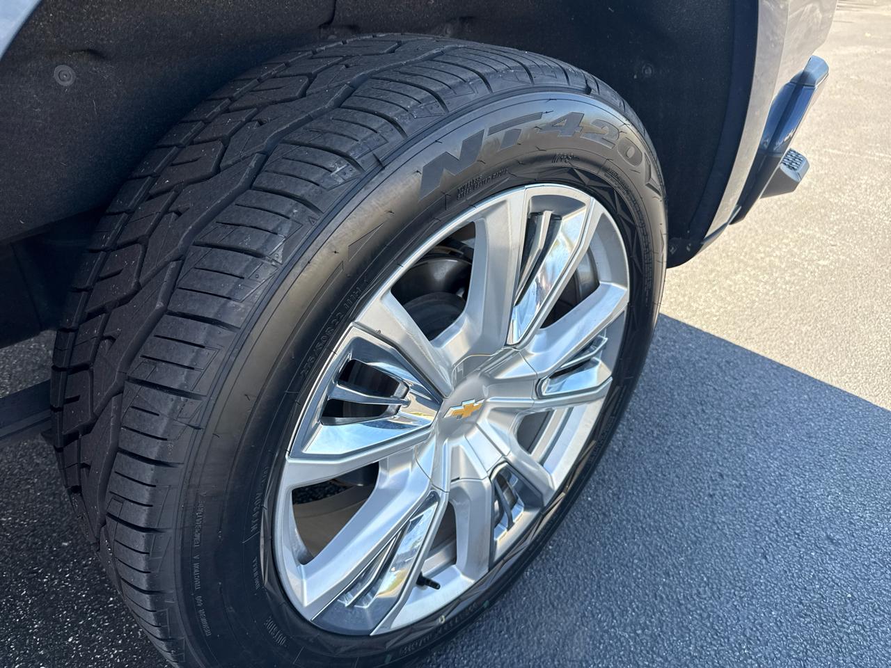 Chevrolet Silverado 15004Wd Crew Cab 147" High Country - Thumbnail 12