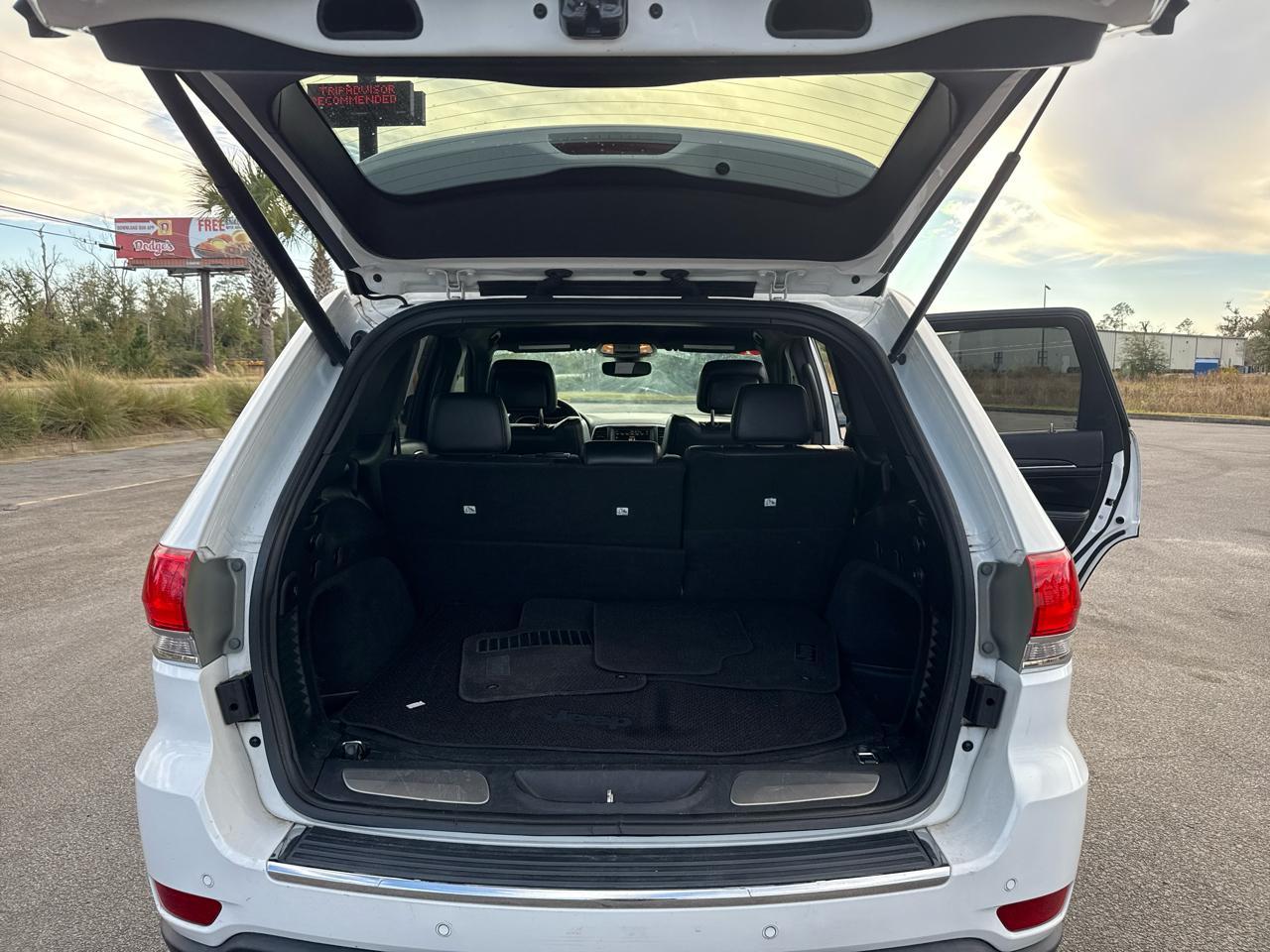 Jeep Grand Cherokeelimited 4X2 - Thumbnail 10