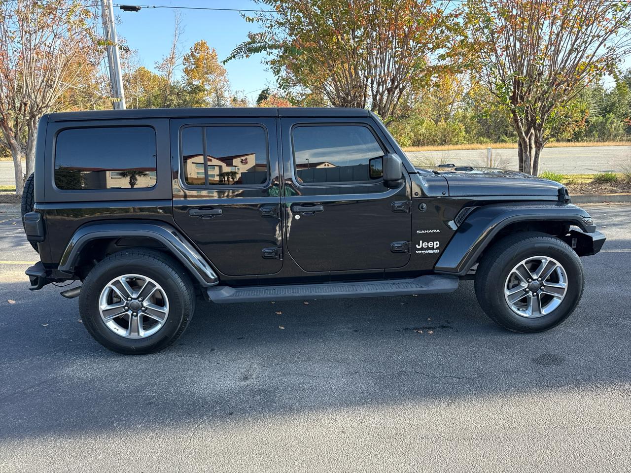 Jeep Wranglerunlimited Sahara 4X4 - Thumbnail 8