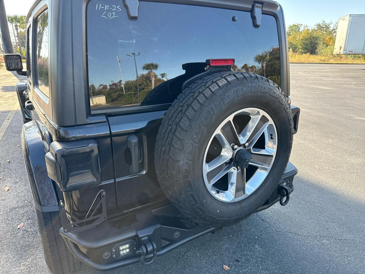 Jeep Wranglerunlimited Sahara 4X4 - Thumbnail 5