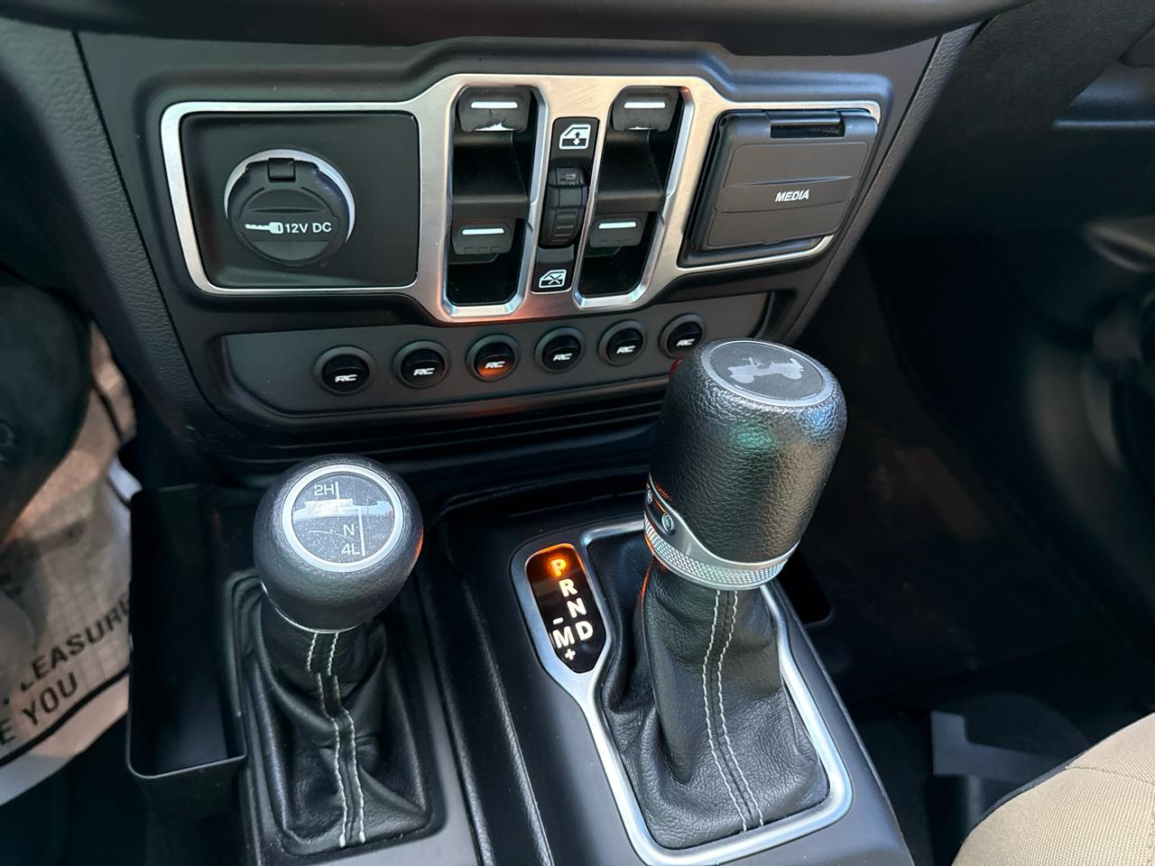 Jeep Wranglerunlimited Sahara 4X4 - Thumbnail 14