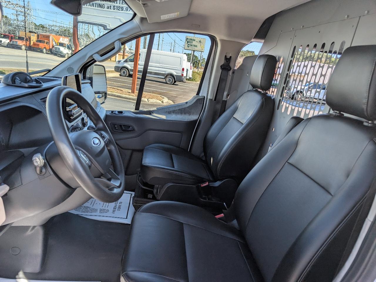 Ford Transit Cargo Vant-350 130" Low Rf 9500 Gvwr Rwd - Thumbnail 4