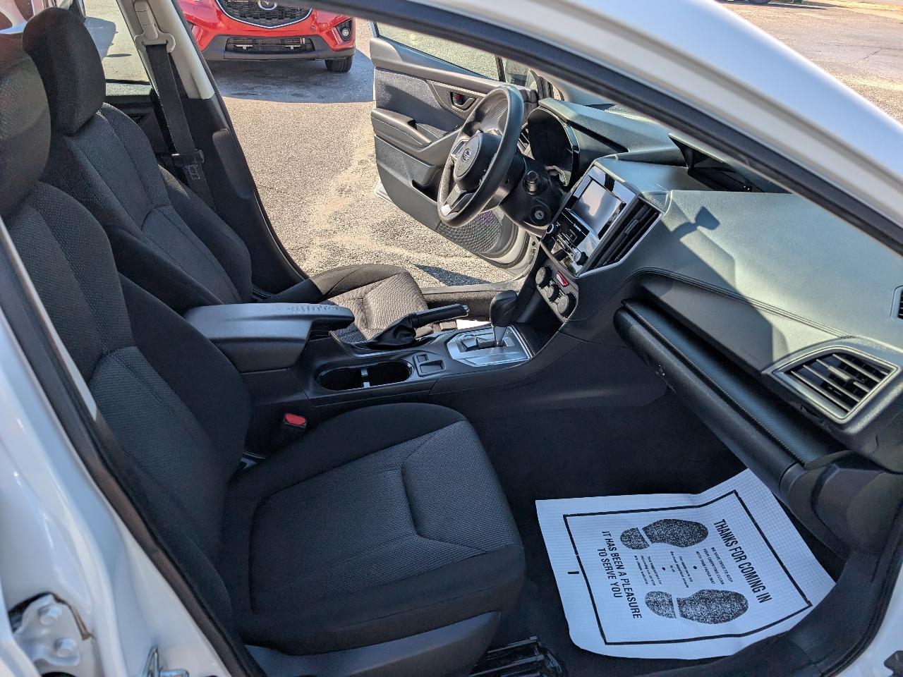 Subaru Impreza4-Door - Thumbnail 5