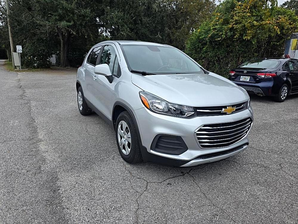 CHEVROLET TRAX - View 1