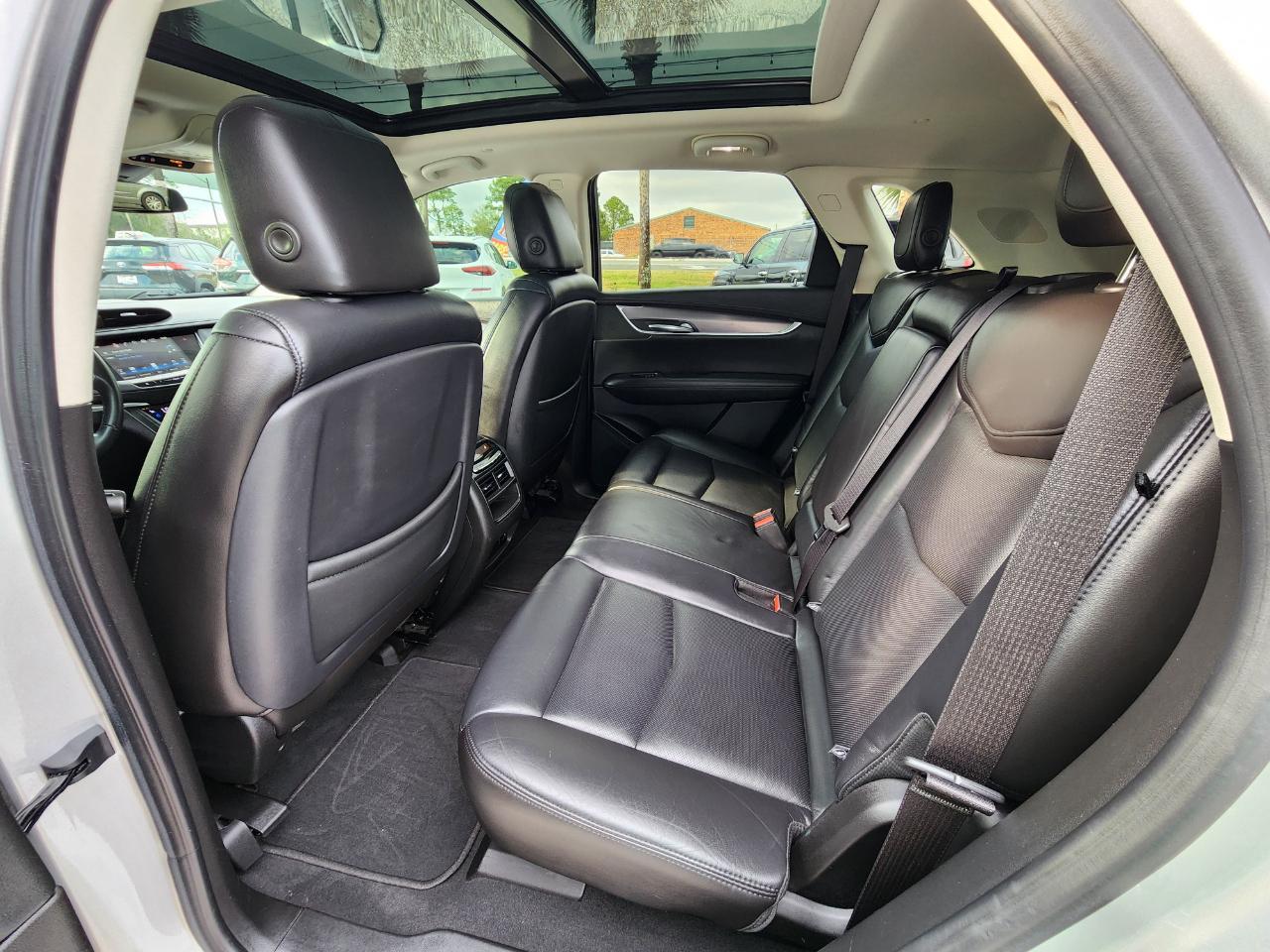 Cadillac Xt5Fwd 4Dr Premium Luxury - Thumbnail 11