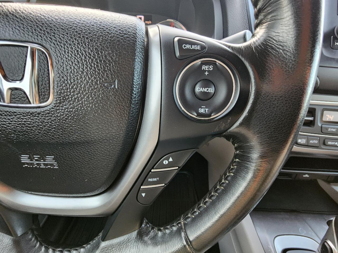 Honda Ridgelinertl Awd - Thumbnail 14