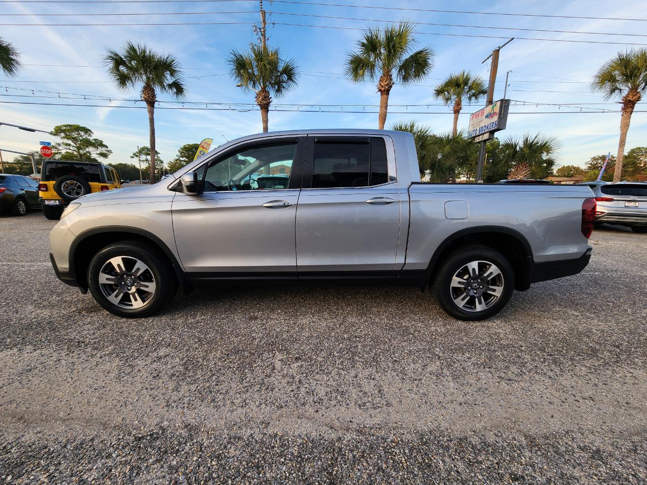 Honda Ridgelinertl Awd - Thumbnail 2