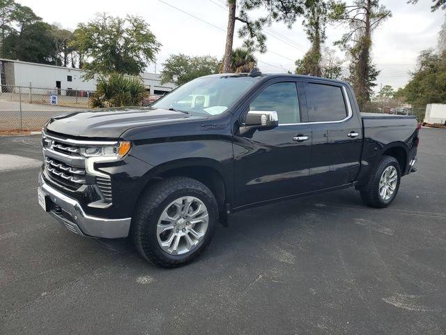 Chevrolet Silverado 1500 Ltz Four Wheel Drive Crew Cab - Thumbnail 4