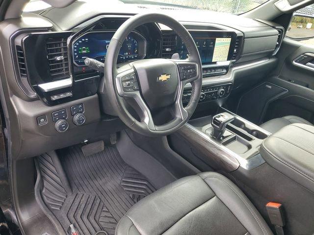 Chevrolet Silverado 1500 Ltz Four Wheel Drive Crew Cab - Thumbnail 19