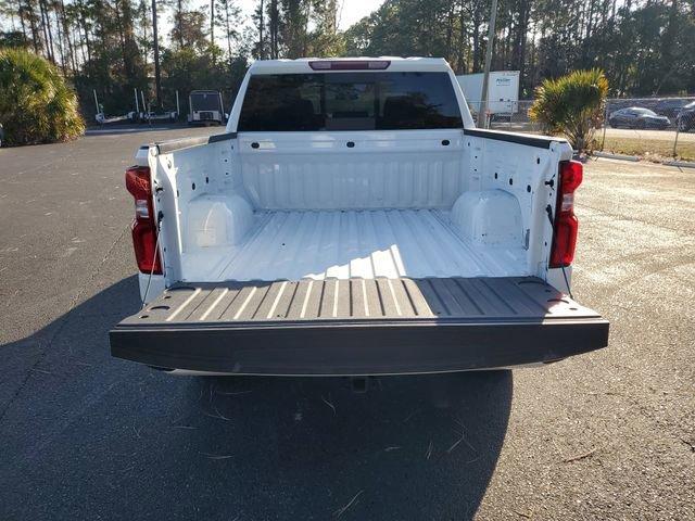 Chevrolet Silverado 1500 Rst Rear Wheel Drive Crew Cab - Thumbnail 9