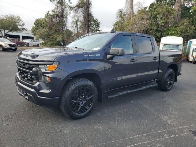 Chevrolet Silverado 1500 Custom Four Wheel Drive Crew Cab - Thumbnail 4