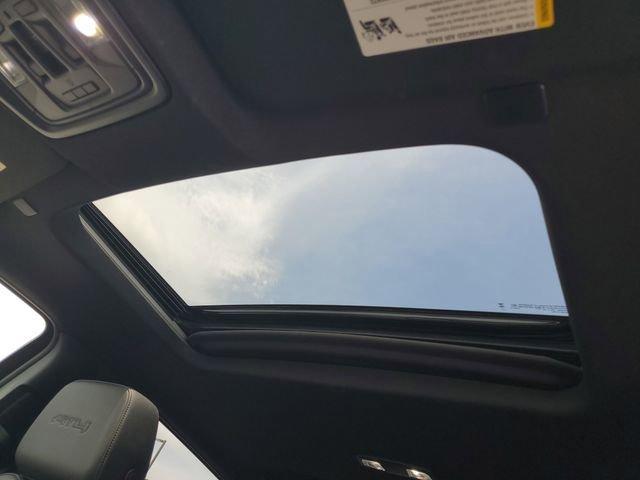 Gmc Sierra 1500 At4 Four Wheel Drive Crew Cab - Thumbnail 11