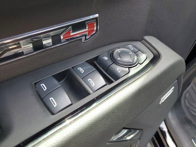 Gmc Sierra 1500 At4 Four Wheel Drive Crew Cab - Thumbnail 10