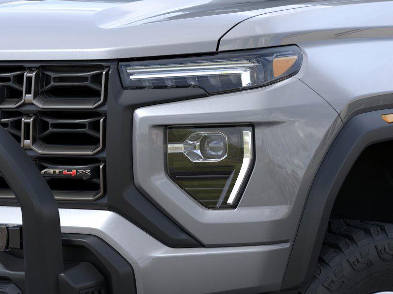 Gmc Canyon At4 Four Wheel Drive Crew Cab - Thumbnail 10