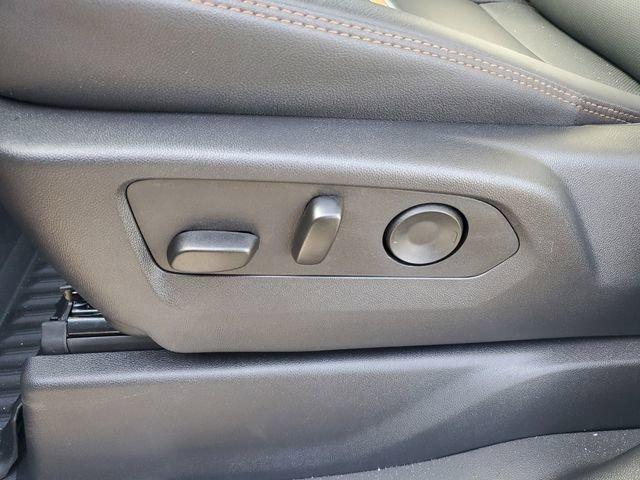 Gmc Sierra 1500 At4 Four Wheel Drive Crew Cab - Thumbnail 8