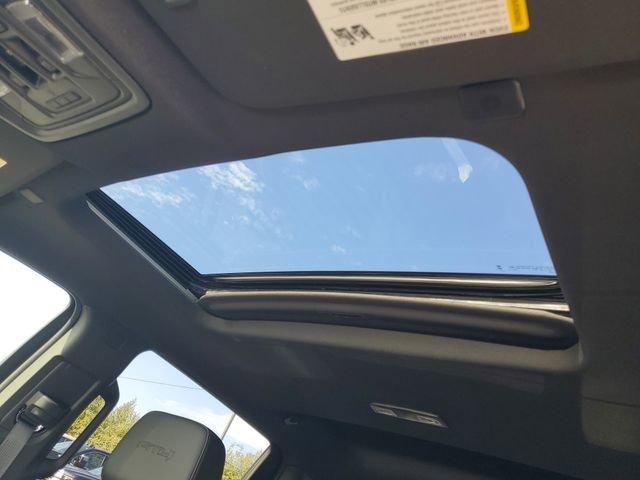 Gmc Sierra 1500 At4 Four Wheel Drive Crew Cab - Thumbnail 11