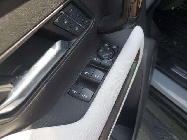 Gmc Hummer Ev Suv 2X Four Wheel Drive Suv - Thumbnail 17