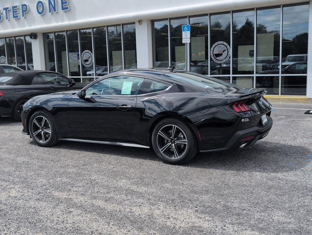 Ford Mustang Ecoboost® Premium Fastback - Thumbnail 9