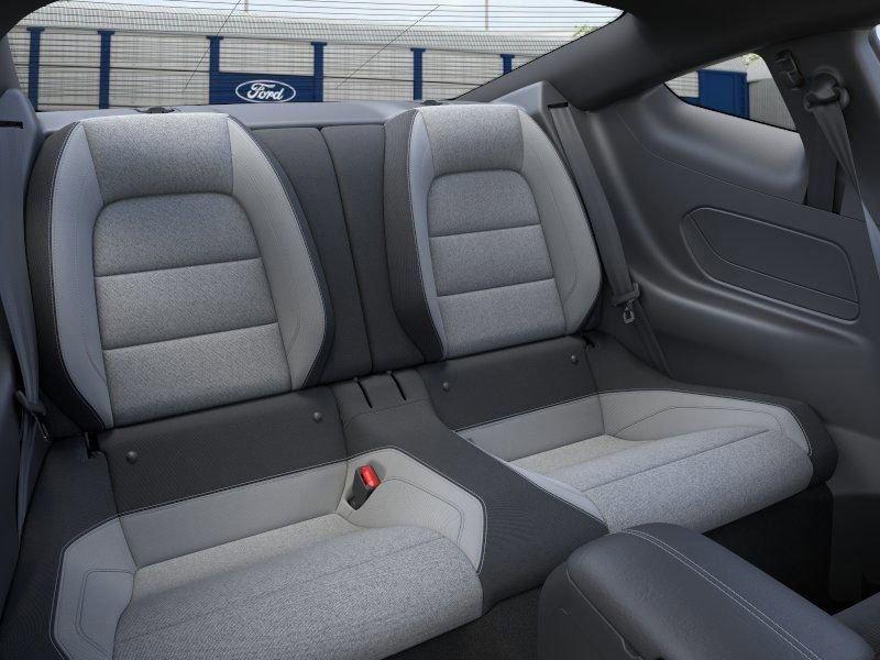 Ford Mustang - Thumbnail 12