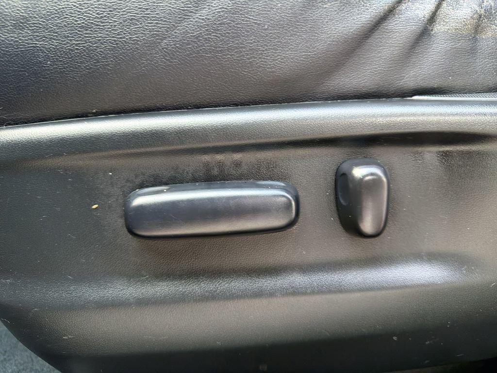 Toyota Venza Xle - Thumbnail 14