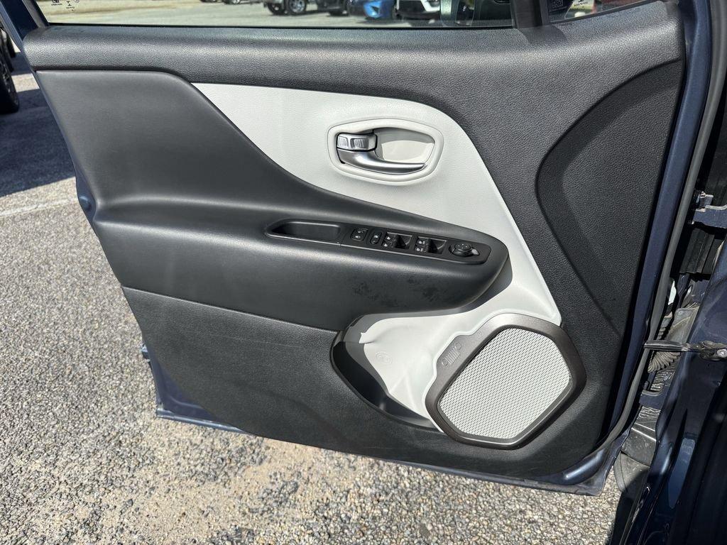 Jeep Renegade Limited - Thumbnail 19