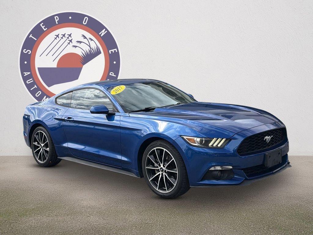 Ford Mustang Ecoboost - Thumbnail 2