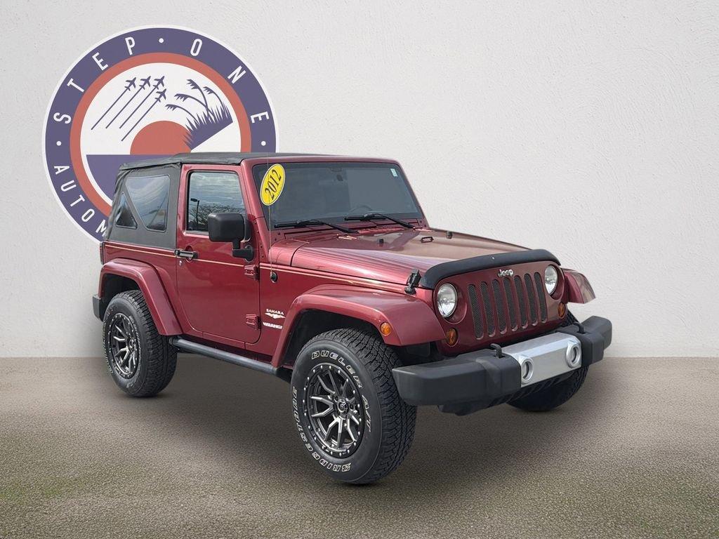 Jeep Wrangler Sahara - Thumbnail 3