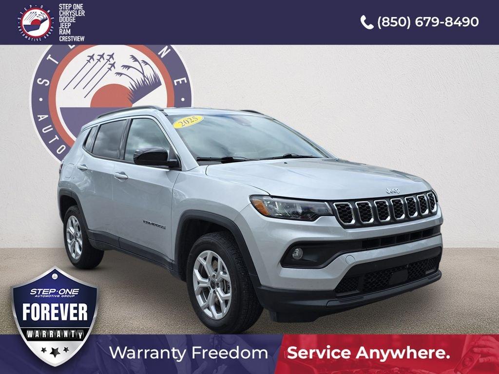 Jeep Compass Latitude - Thumbnail 2