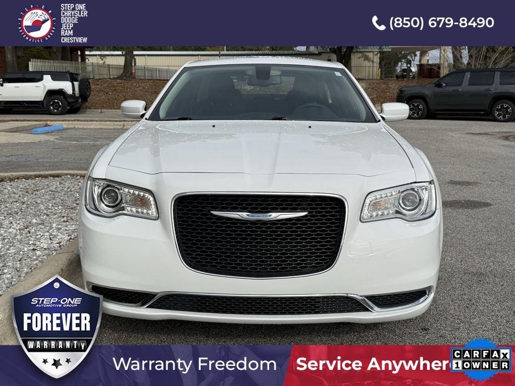 Chrysler 300 Touring - Thumbnail 11