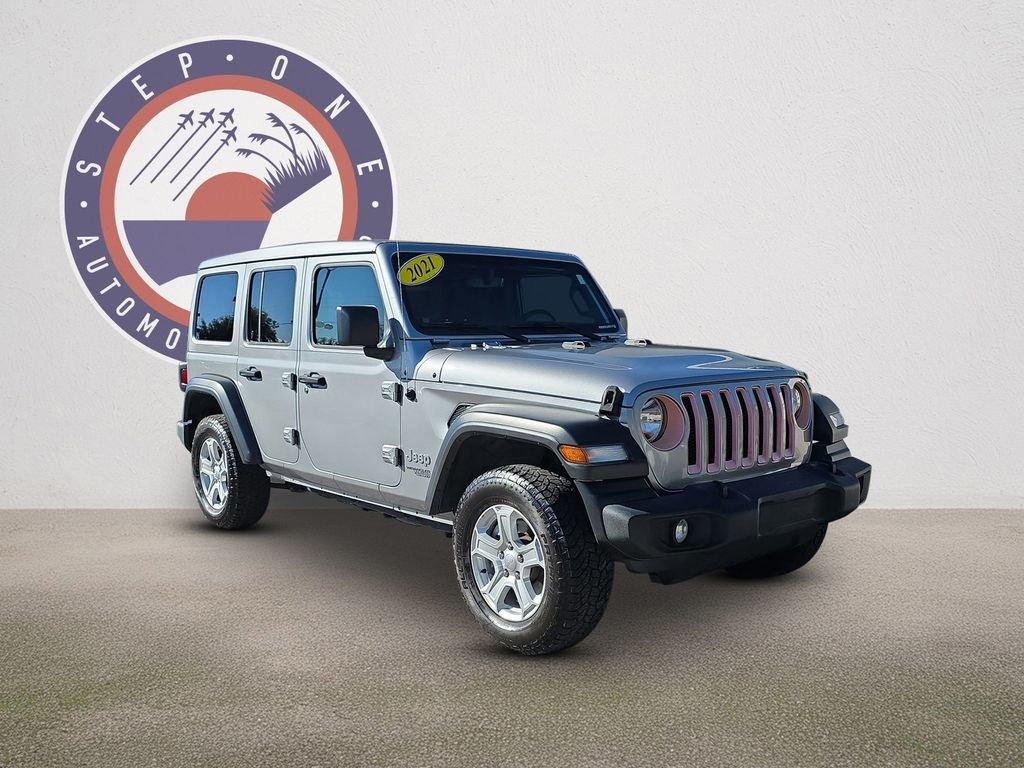 Jeep Wrangler Unlimited Sport S - Thumbnail 3