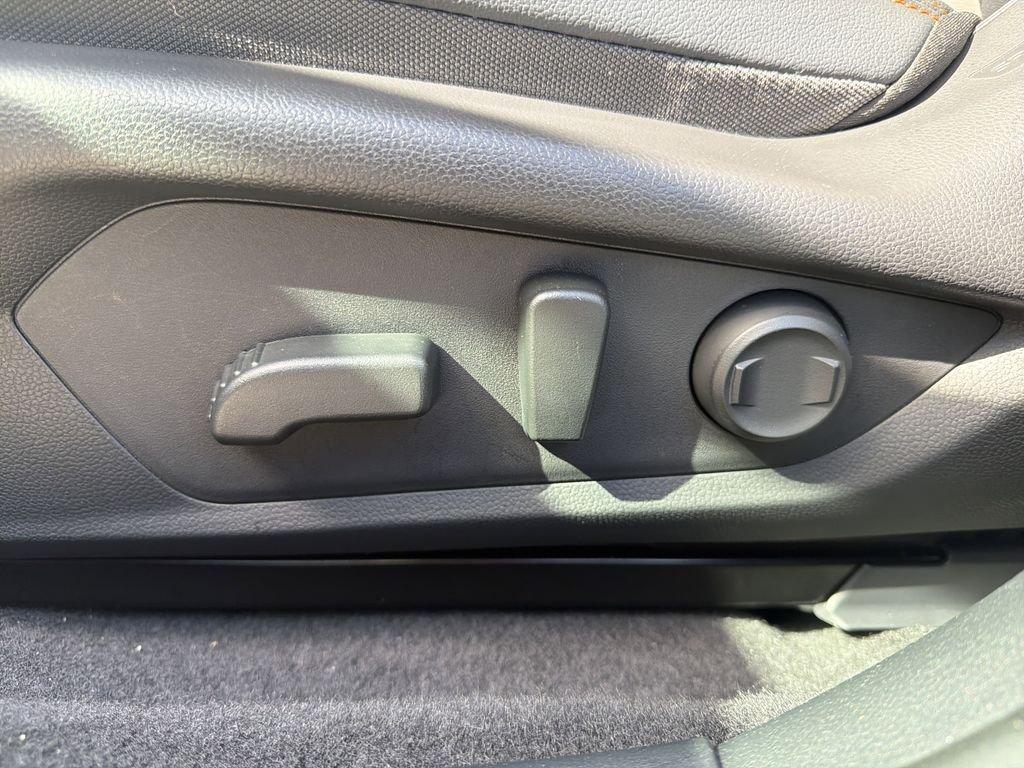 Subaru Crosstrek Limited - Thumbnail 15