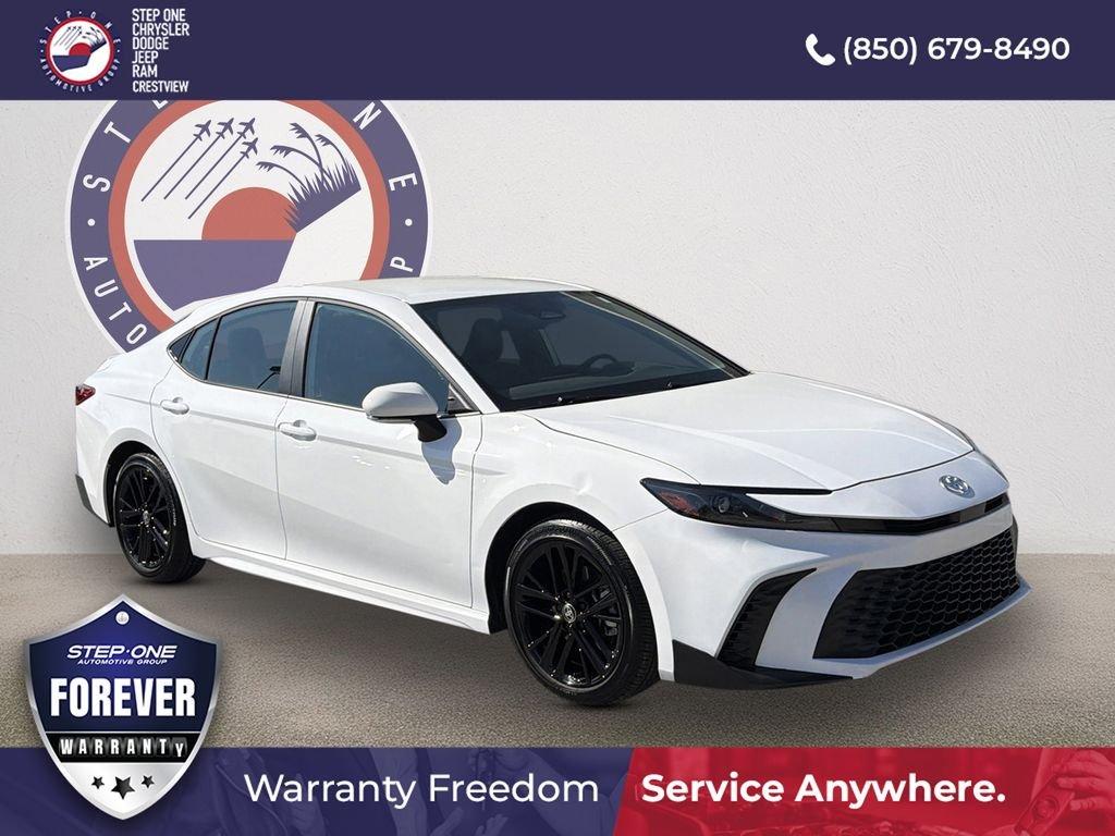 Toyota Camry Se - Thumbnail 2