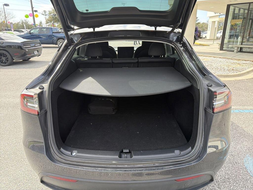 Tesla Model Y Long Range - Thumbnail 20