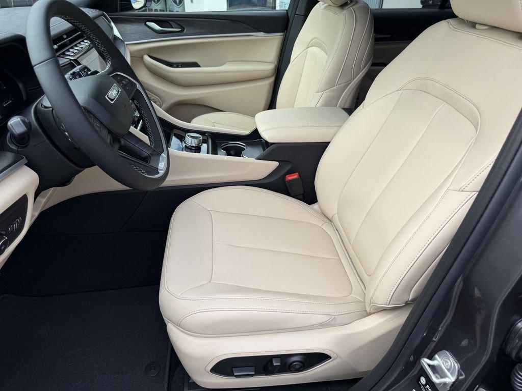 Jeep Grand Cherokee Limited - Thumbnail 13