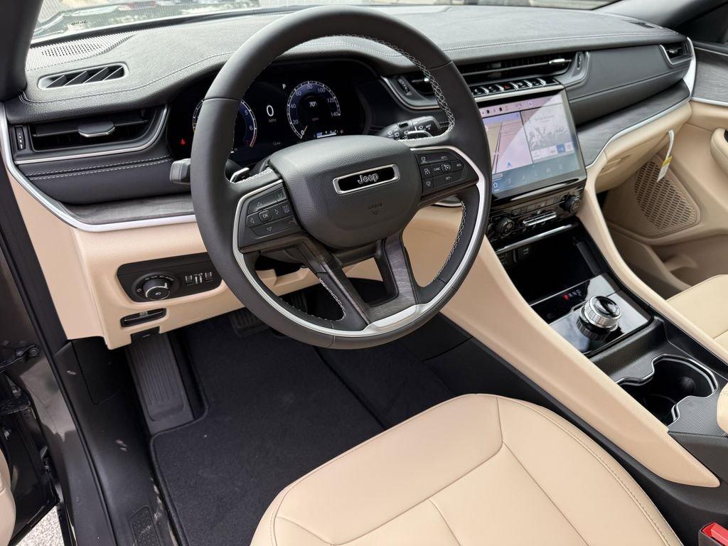 Jeep Grand Cherokee Limited - Thumbnail 12