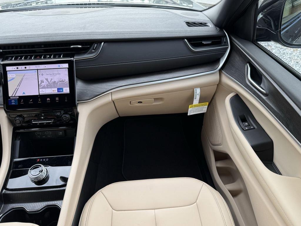 Jeep Grand Cherokee Limited - Thumbnail 18