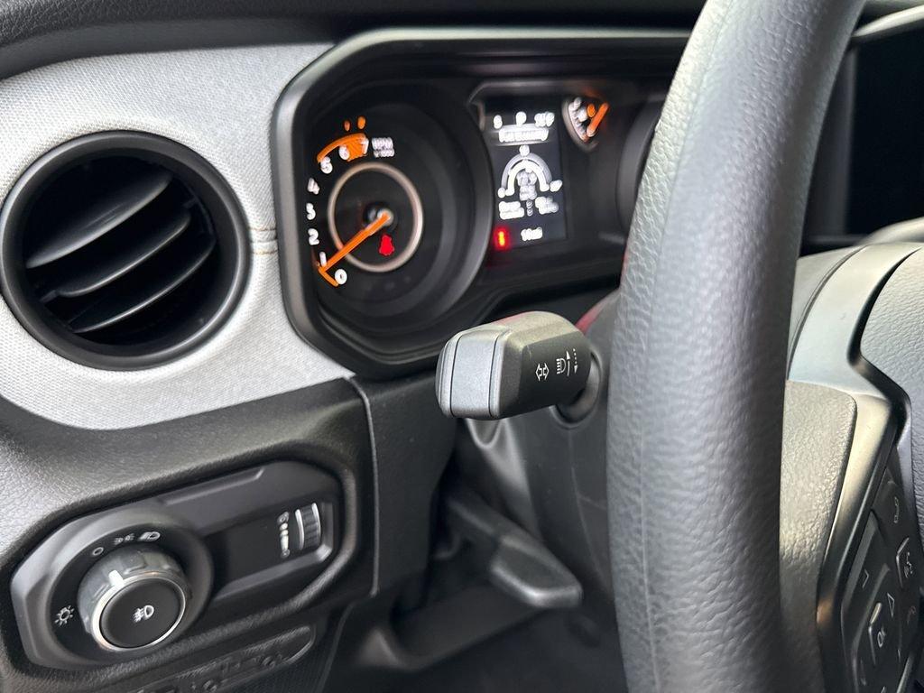 Jeep Wrangler Sport - Thumbnail 20