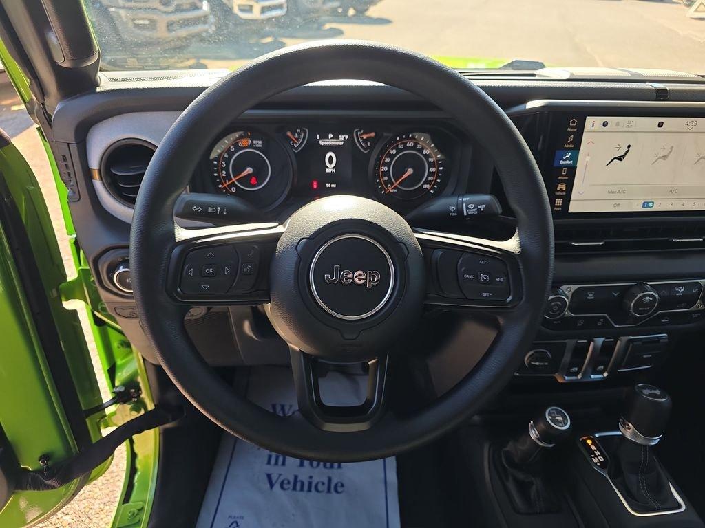 Jeep Wrangler Sport - Thumbnail 15