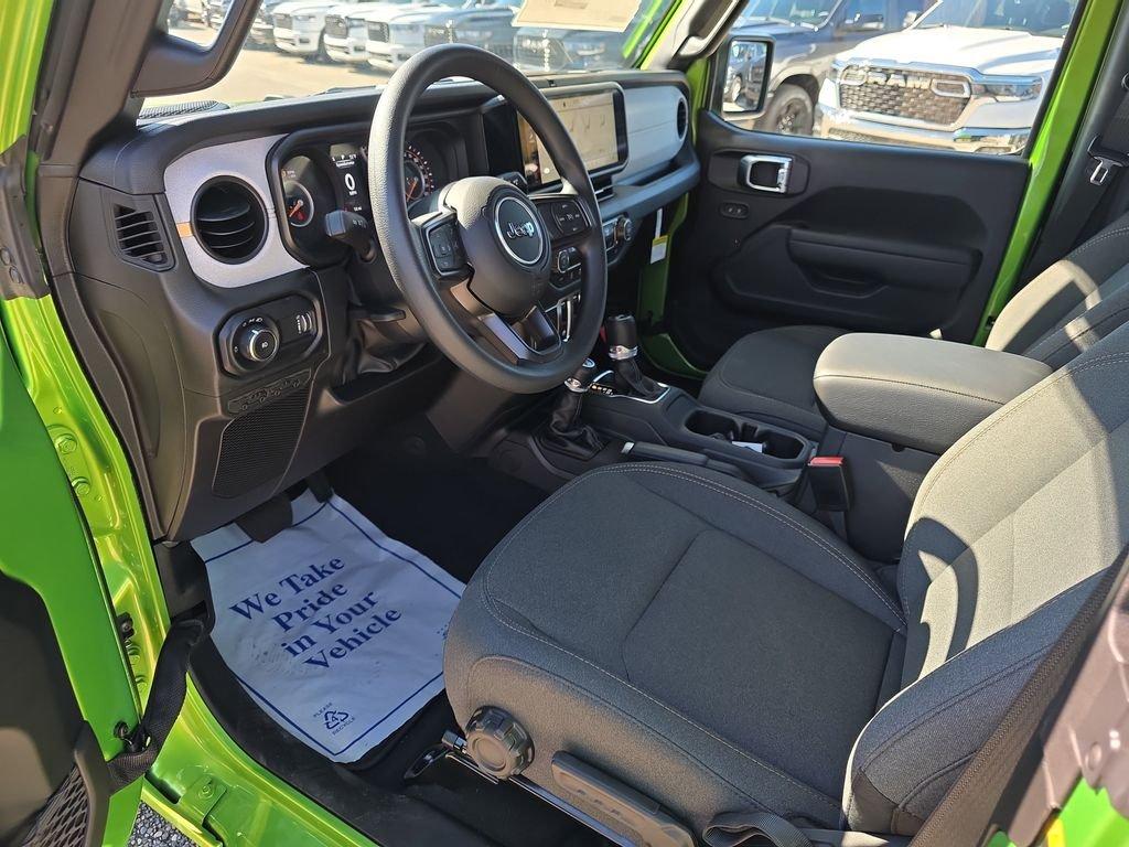 Jeep Wrangler Sport - Thumbnail 12