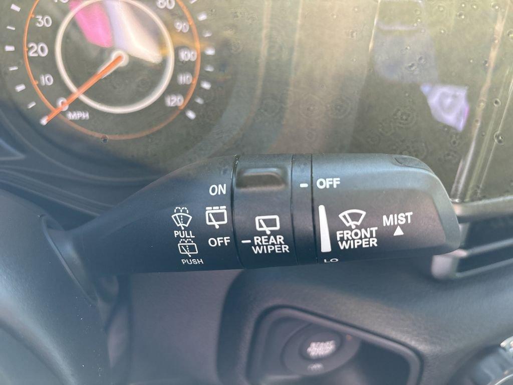 Jeep Wrangler Sport - Thumbnail 19